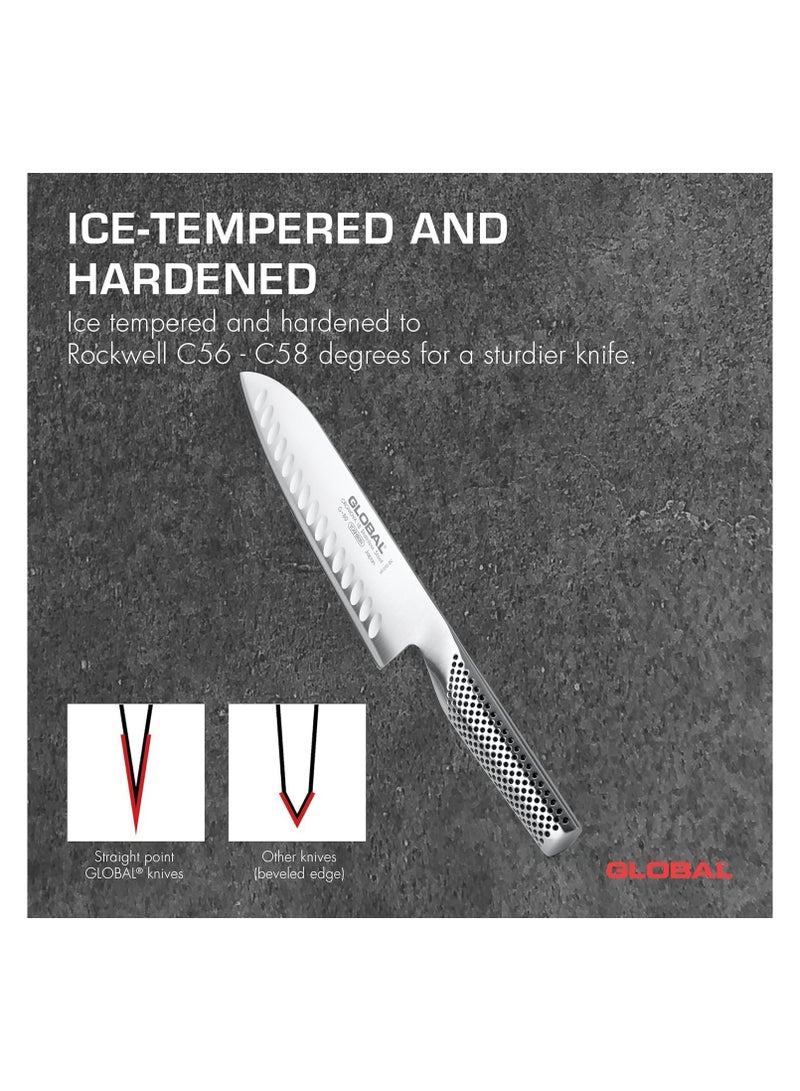 GLOBAL سكين سانتوكو المزخرفة، 18 سم، مصنوعة من الفولاذ المقاوم للصدأ. مقابض مريحة ذات تجعيدات تضمن قبضة آمنة. متوازنة تمامًا. مصنوعة يدويًا في اليابان. - Image 4
