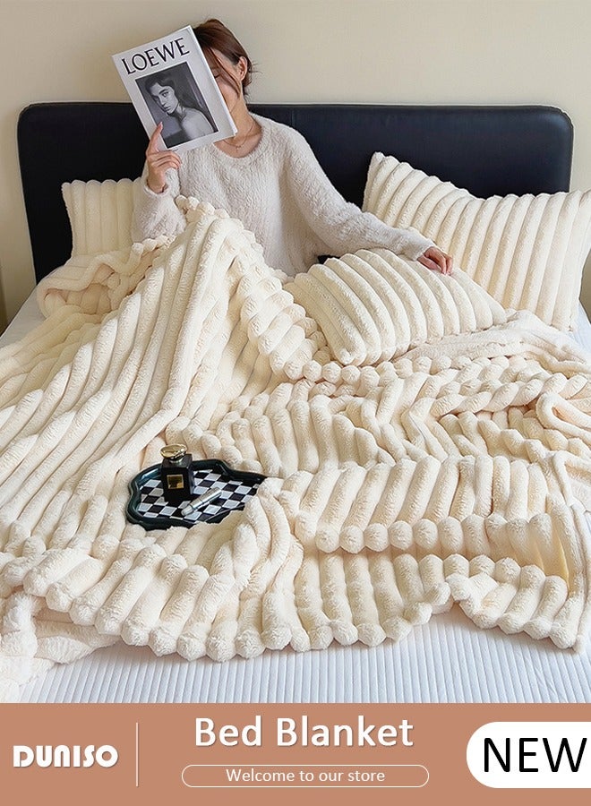 DUNISO Plush Bed Blanket, Plush Cozy Lightweight Flannel Blankets, Anti-Static Soft Warm Fluffy Throw Blanket Suitable for Sofa Bed Couch Armchair Living Room Home Decoration - Image 1
