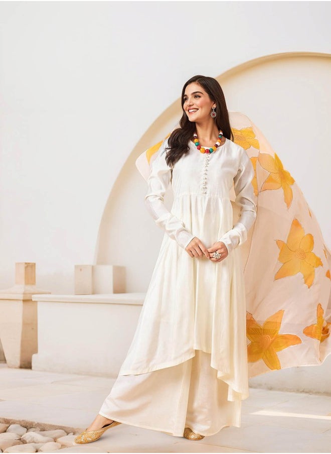 ISHIN Women's Off White 100% Cotton Solid Pattern Anarkali Kurta Set  - Image 3