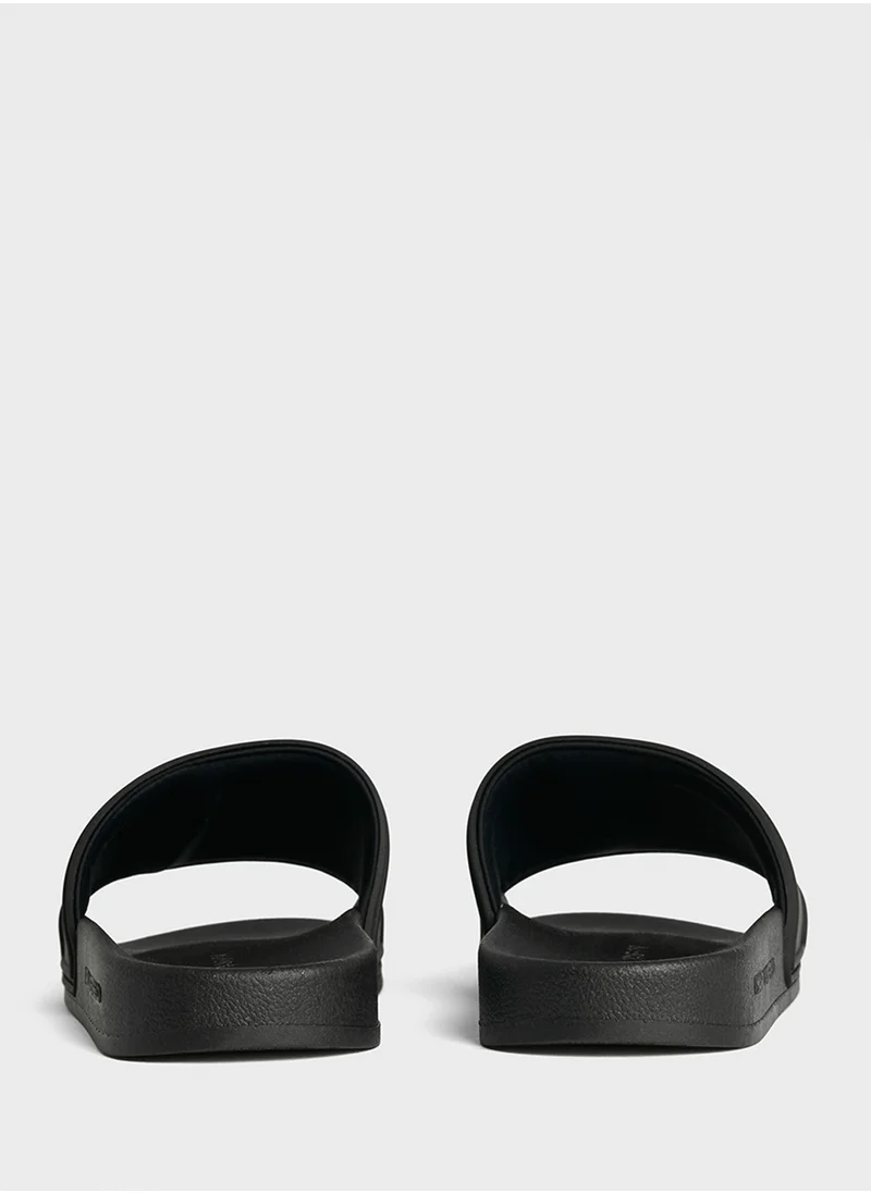 Karl Lagerfeld Kondo Karl Nft Slide