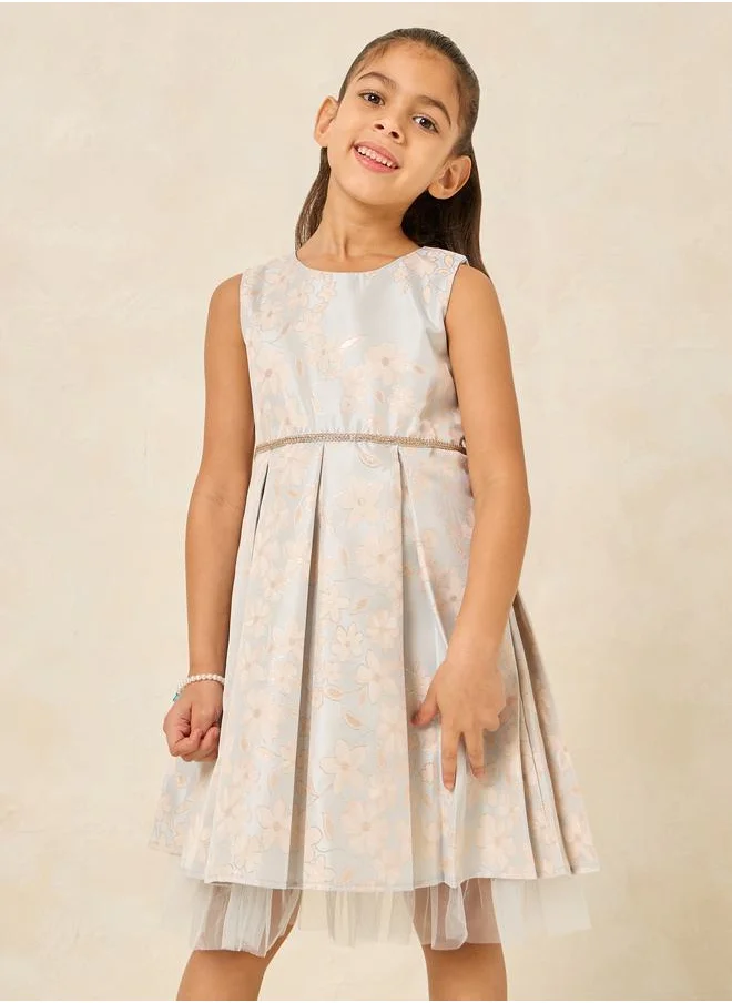 Styli Box Pleated Jacquard Dress