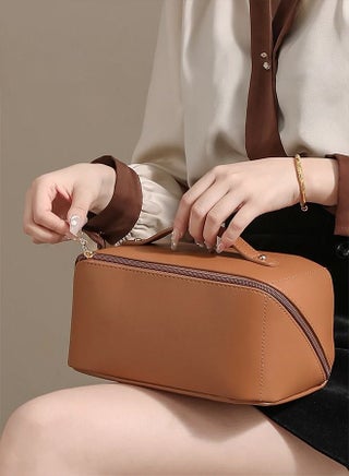 Large-Capacity Travel Cosmetic Bag Portable Makeup Case Travel Wash Bag Waterproof Leather Makeup Bag Everyday Use Multifunction Toiletries Organizer Storage Bag (Brown) - view 2