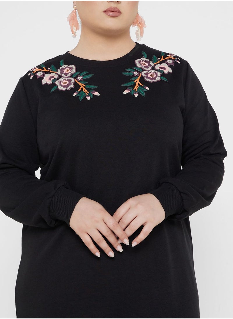 Only Carmakoma - Embroidered Crew Neck Dress - Image 1
