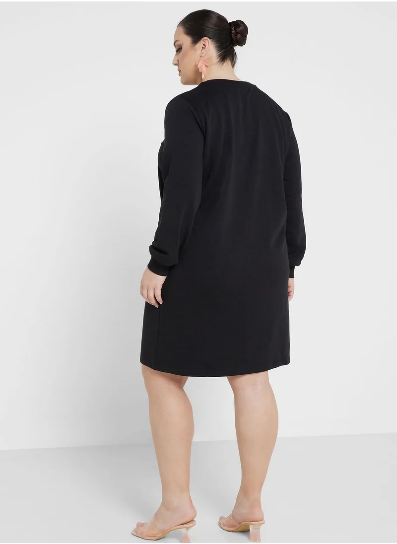 Only Carmakoma Embroidered Crew Neck Dress