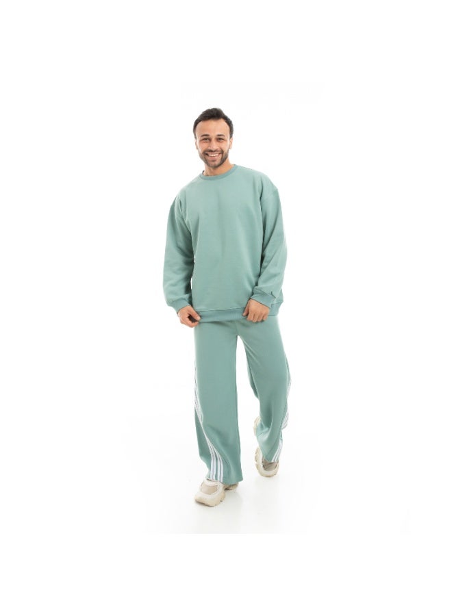 Caesar Men's Milton winter tracksuit with a striped design on the pants - Image 1