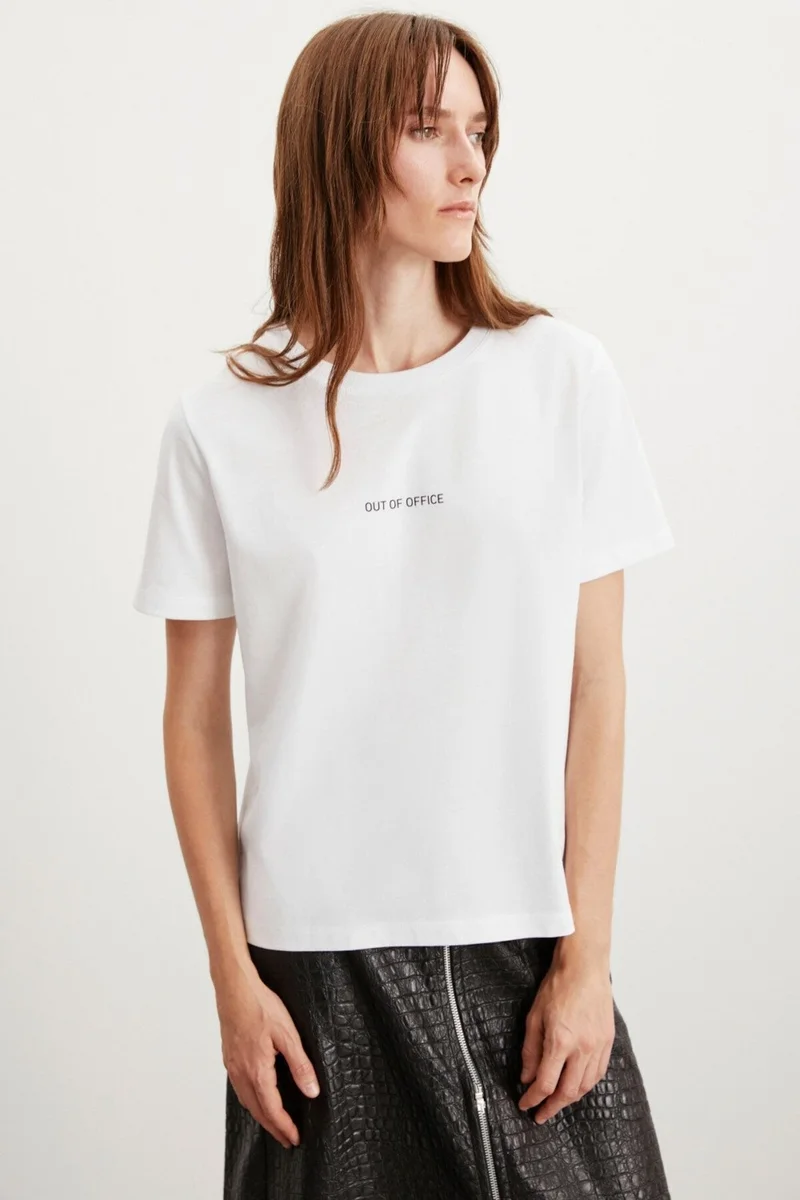 جريميلانج Glenda Women's Embroidered Regular Fit 100% Organic Cotton Knitted Crew Neck White T-shirt