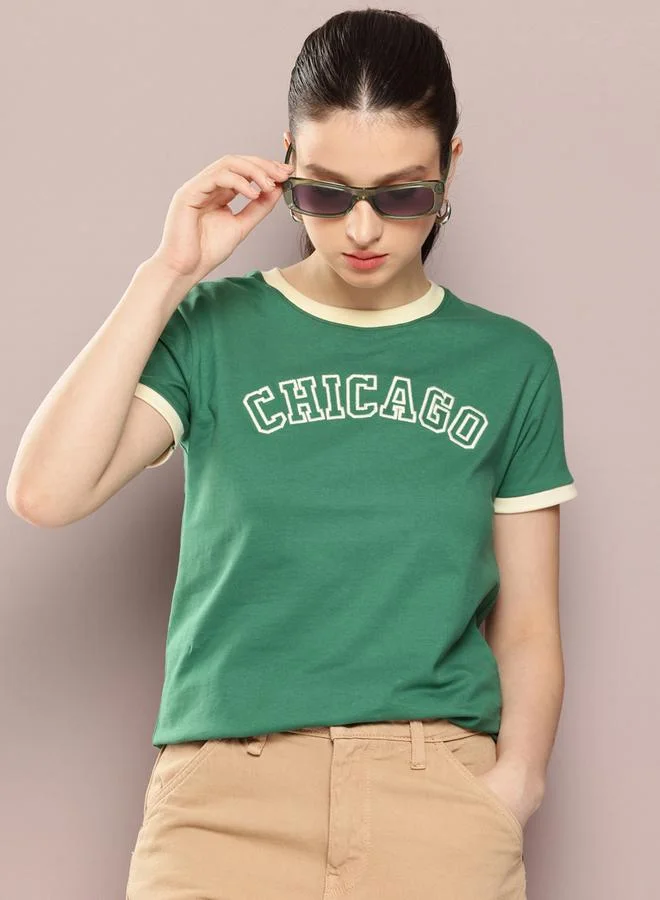 ديلينجر تيشيرت نسائي بياقة دائرية وقصة عادية