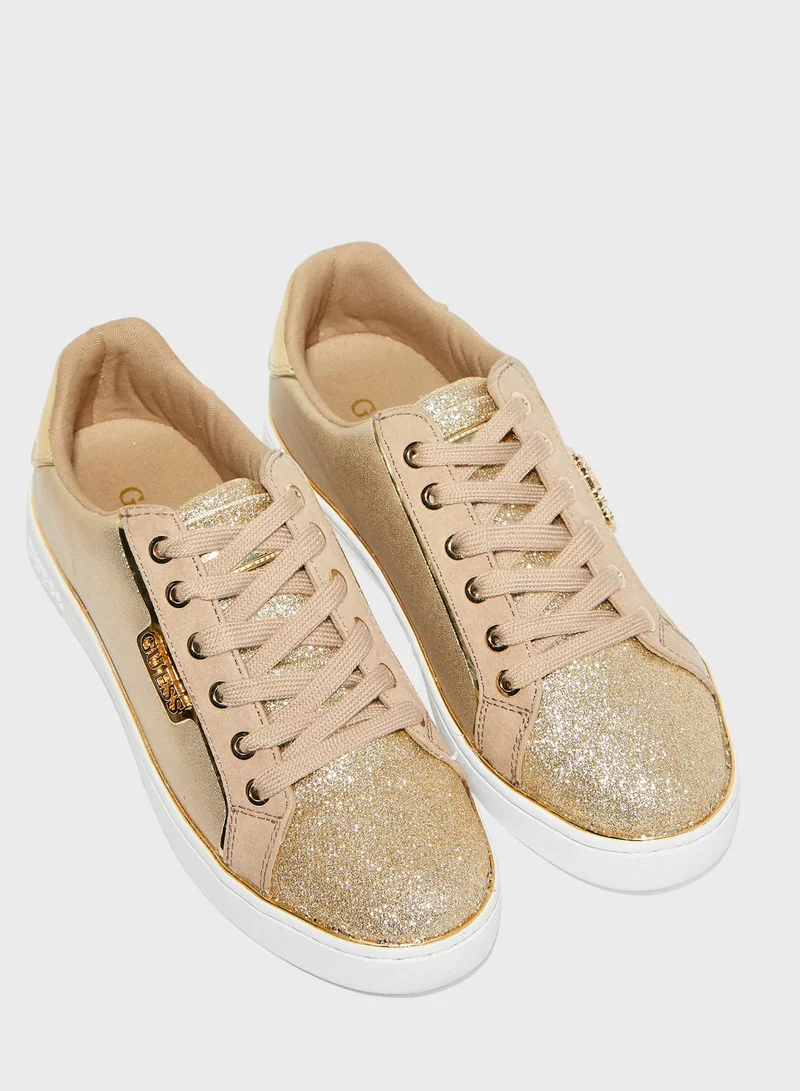 GUESS Banq Low Top Sneaker