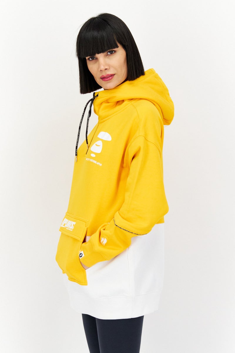 Aape By A Bathing Ape هودي بكم طويل بشعار العلامة التجارية للنساء، أصفر - Image 2
