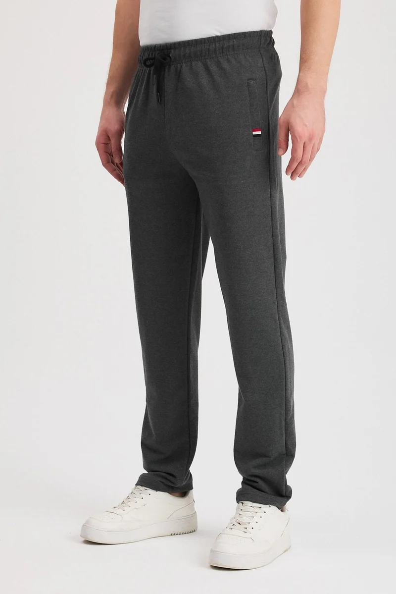 ميتاليك Black-Anthracite Men's Zippered Pocket Embroidery Detailed Straight Leg Relaxed Cut Daily 2-Pack Sweatpants MTLCE107