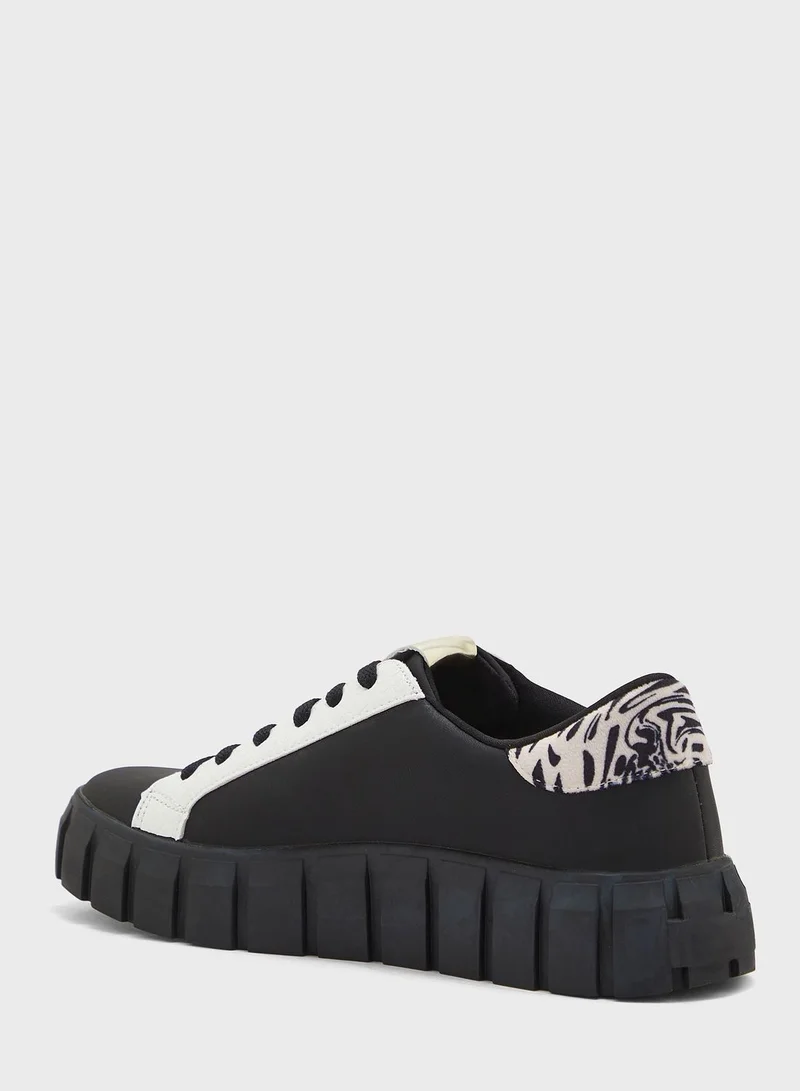 Ginger Print Back Stacked Sole Sneaker