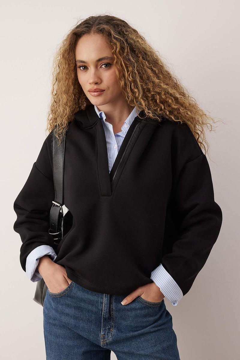 trendyol Black Thick Fleece Inside Half Zip O Oversized K Hooded Knitted Sweatshirt - Image 2