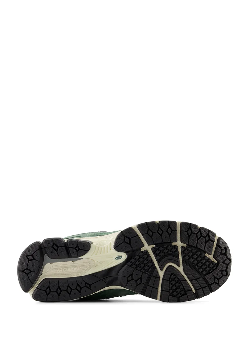 New Balance 2002 Sneakers