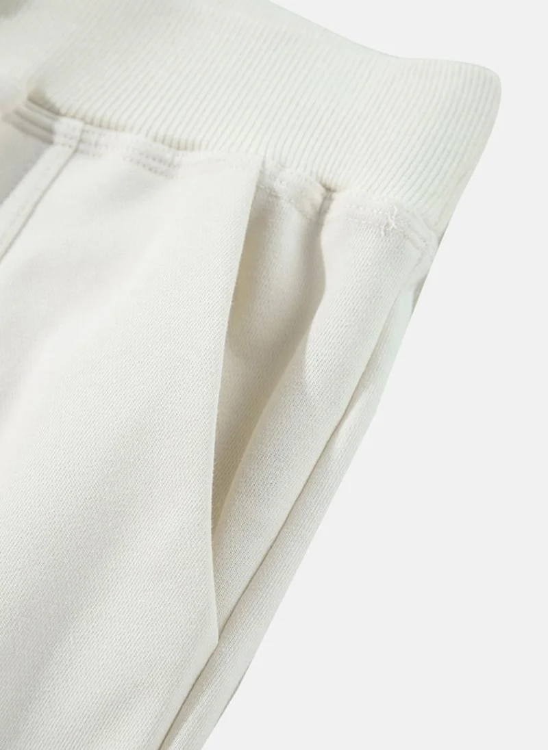 YUNIQEE White Casual Cargo Pants