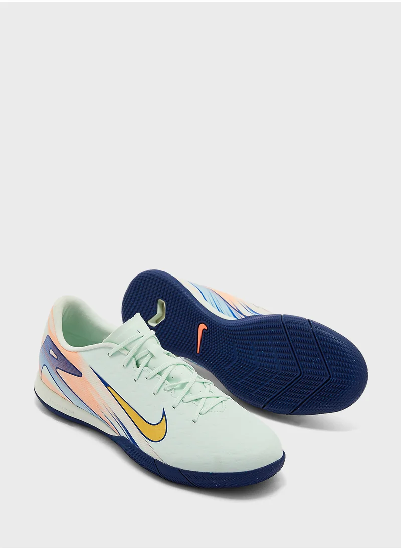 نايكي Zoom Vapor 16 Academy Ic Football Boots