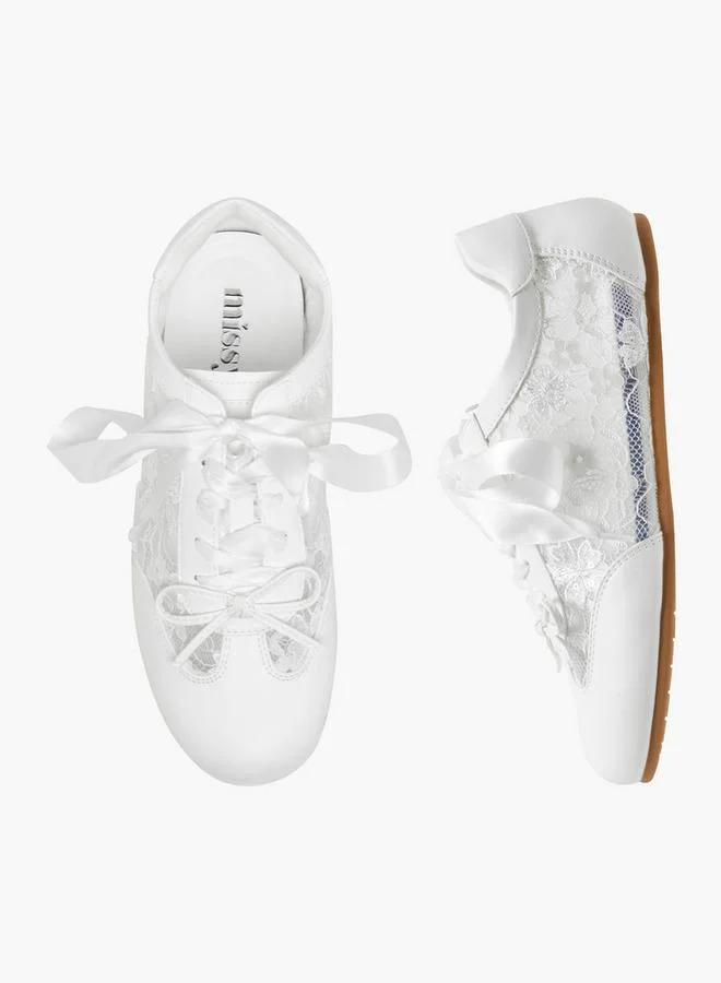 ميسي Women Lace-Up Ankle Sneakers