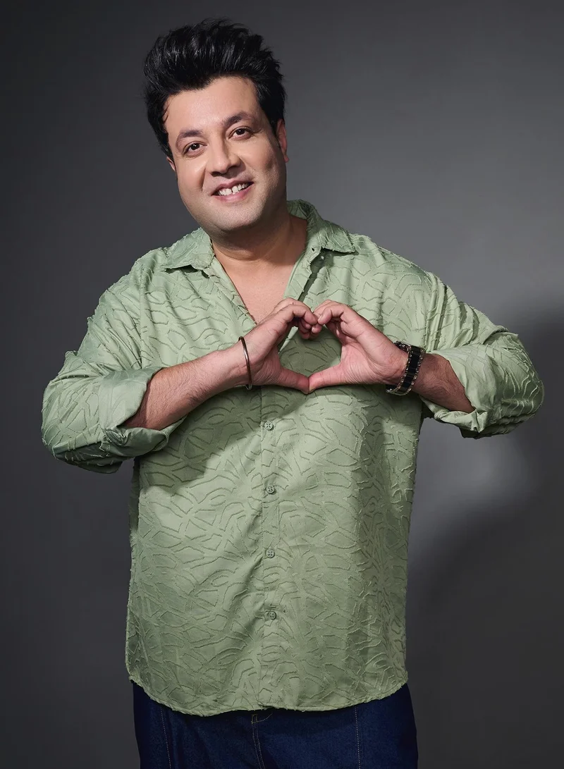 انستافاب بلس قميص رجالي أخضر بالنعناع بتصميم عصري بياقة ممتدة وأكمام طويلة بأزرار للمقاسات الكبيرة