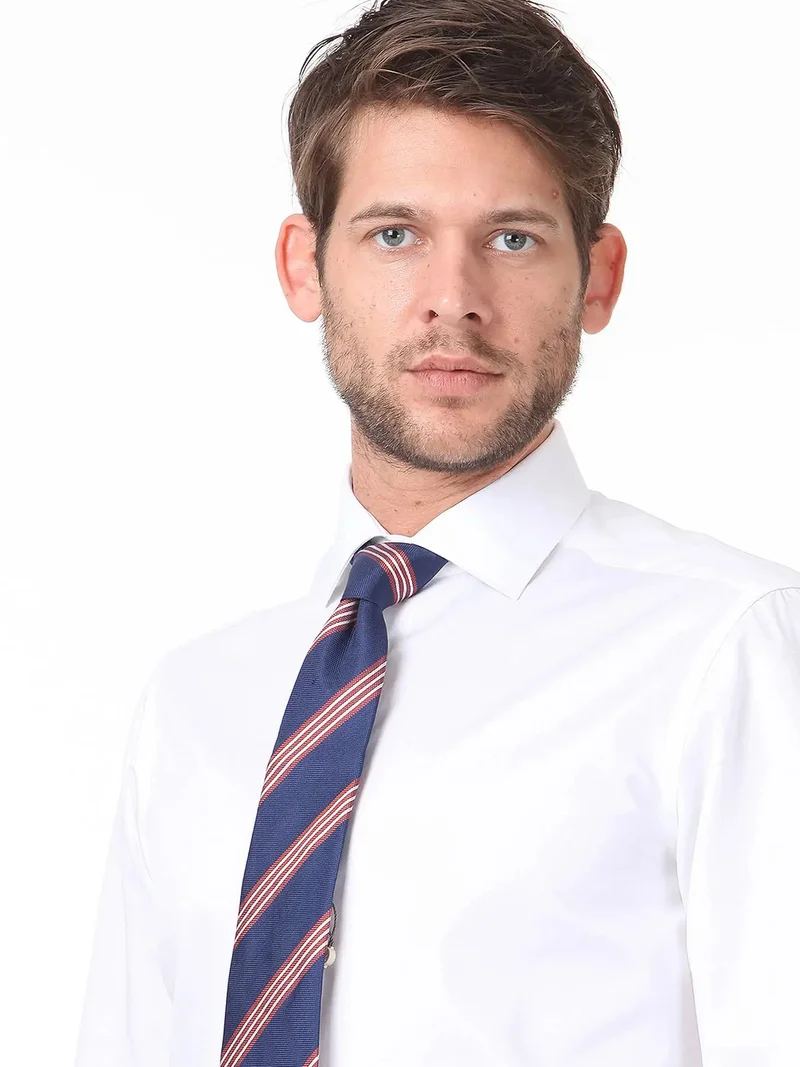 كيب قميص أبيض سادة بقصة عادية، مصنوع من القطن الكلاسيكي 100%