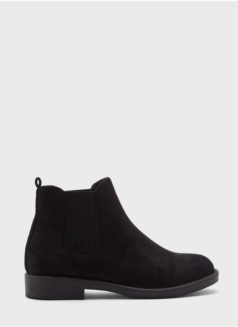 Faux Suede Round Point Ankle Boot