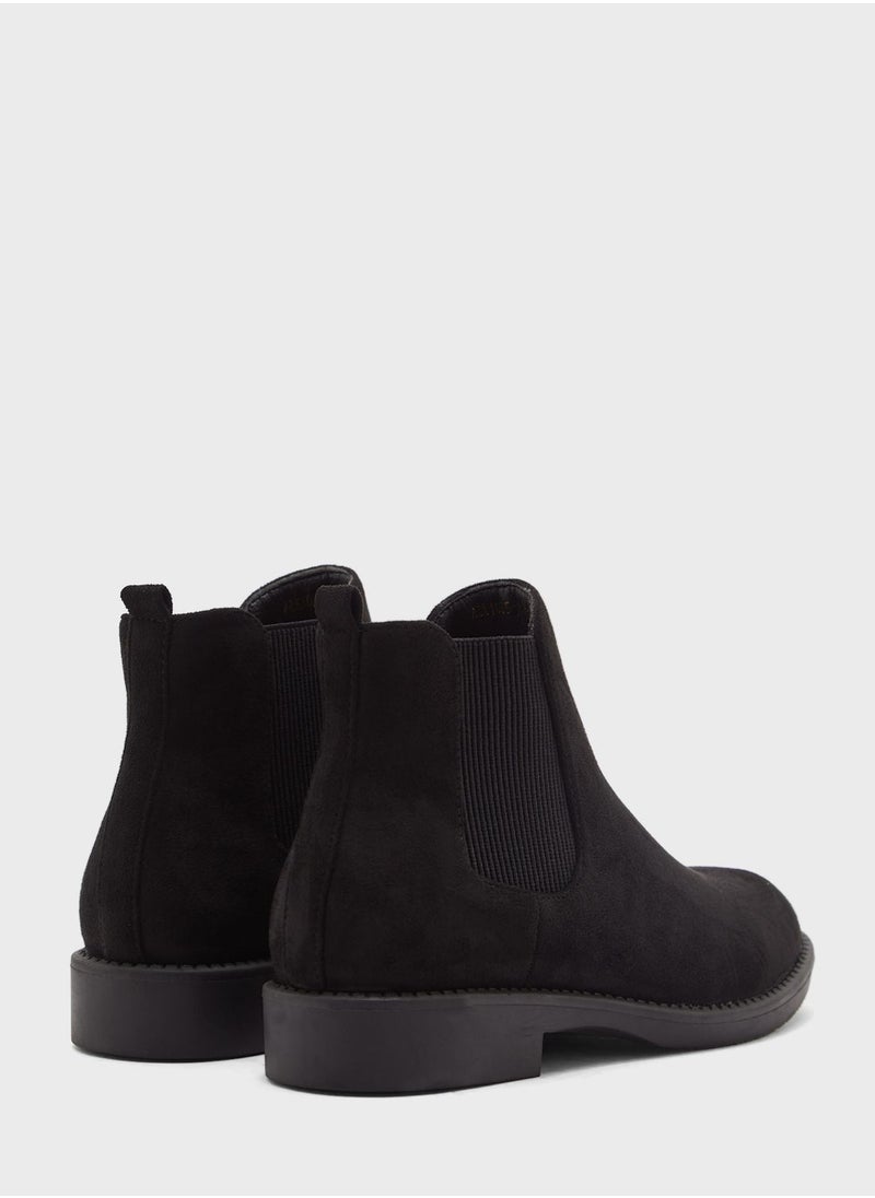 Faux Suede Round Point Ankle Boot