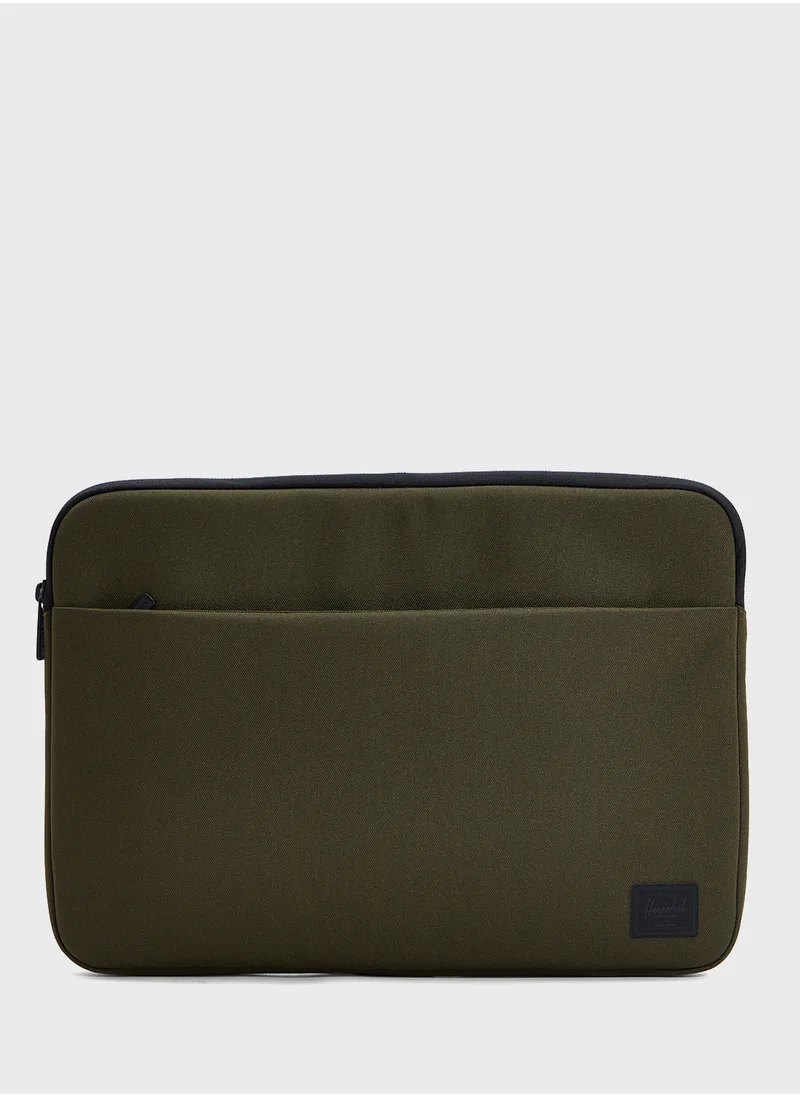 Herschel Denman 15-16 Inch Sleeve Tech