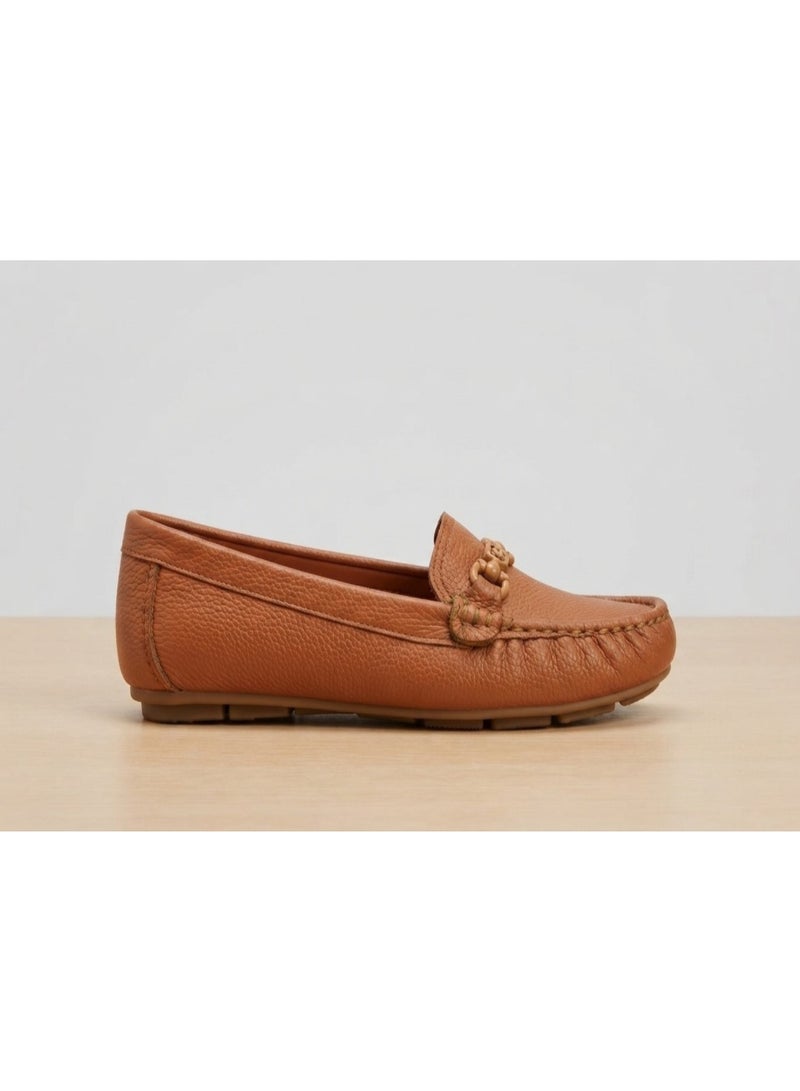 Women's classic design loafer shoes - Image 3