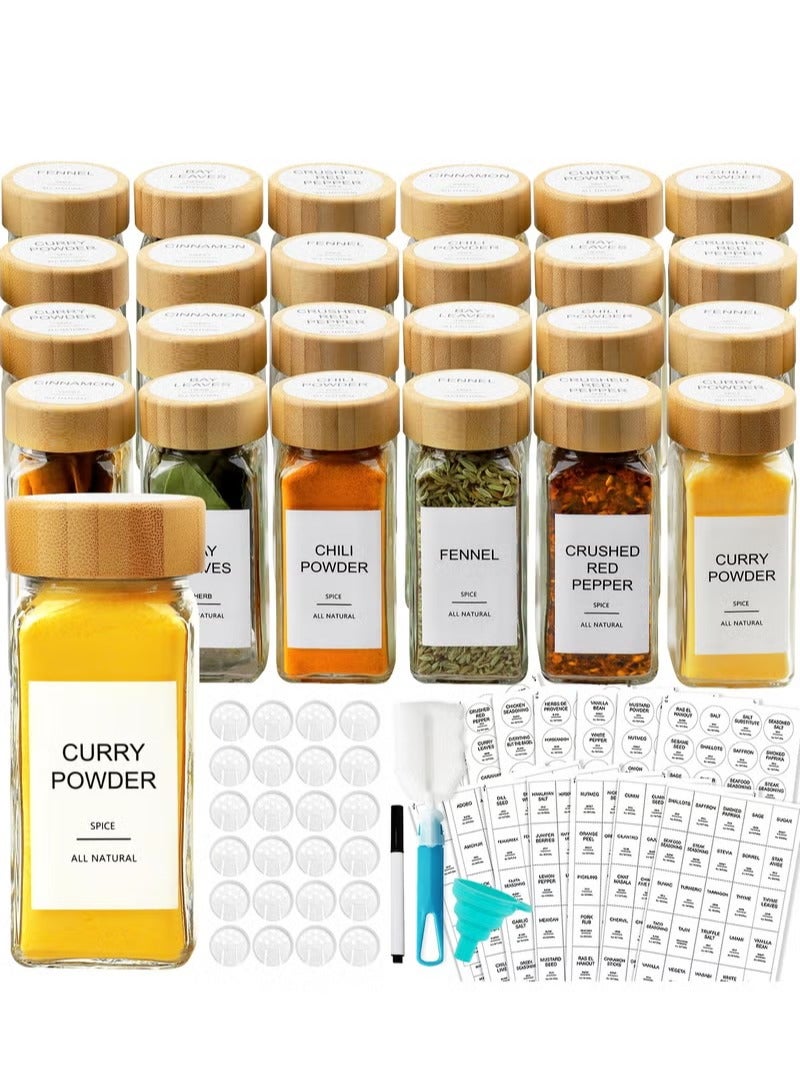 شو وو عبوة من 24 برطمان توابل زجاجي مع أغطية من الخيزران ، جرة توابل مربعة مع ملصقات ، زجاجات توابل مع أغطية شاكر ، حاويات توابل ، للخزانة ، درج ، رف توابل ، منظم توابل