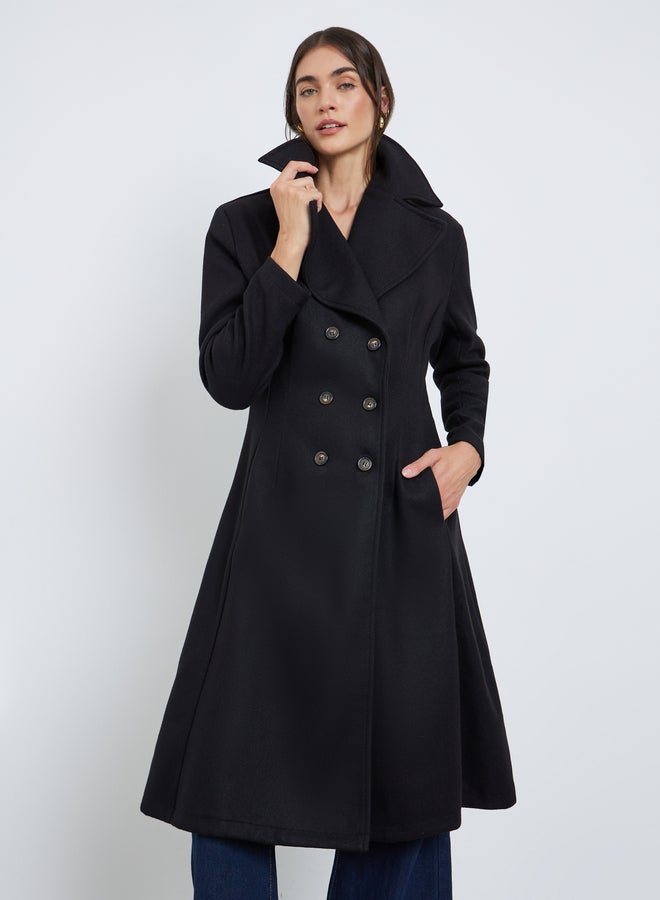 ستايلي معطف بطول الركبة وتفاصيل أزرار مزدوجة - Image 1