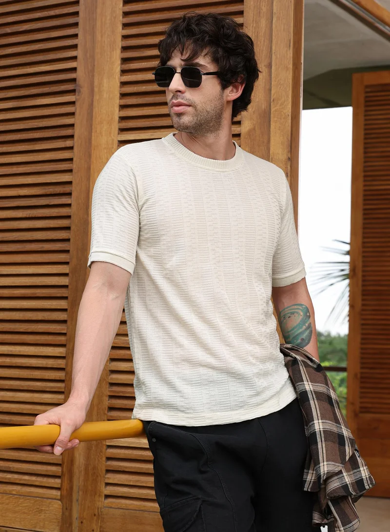 Campus Sutra Men's Cream White Dash-Ribbed Knit T-Shirt