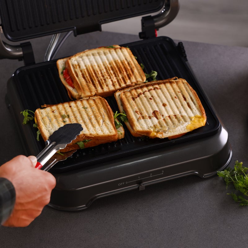 Geepas 2000 W Grill Maker- GGM36539/ Fixed Die Cast Plates, Non-Stick for Easy Release and Quick Cleanup and Heat Up/ Cool Touch Handle, Perfect for Grilled Sandwiches, BBQ Design, Fit Any Type or Size of Food, Meat, Snack/ Black and Silver, 2 Years Warranty 4 Slices 2000 W GGM36539 BLACK AND SILVER - Image 2