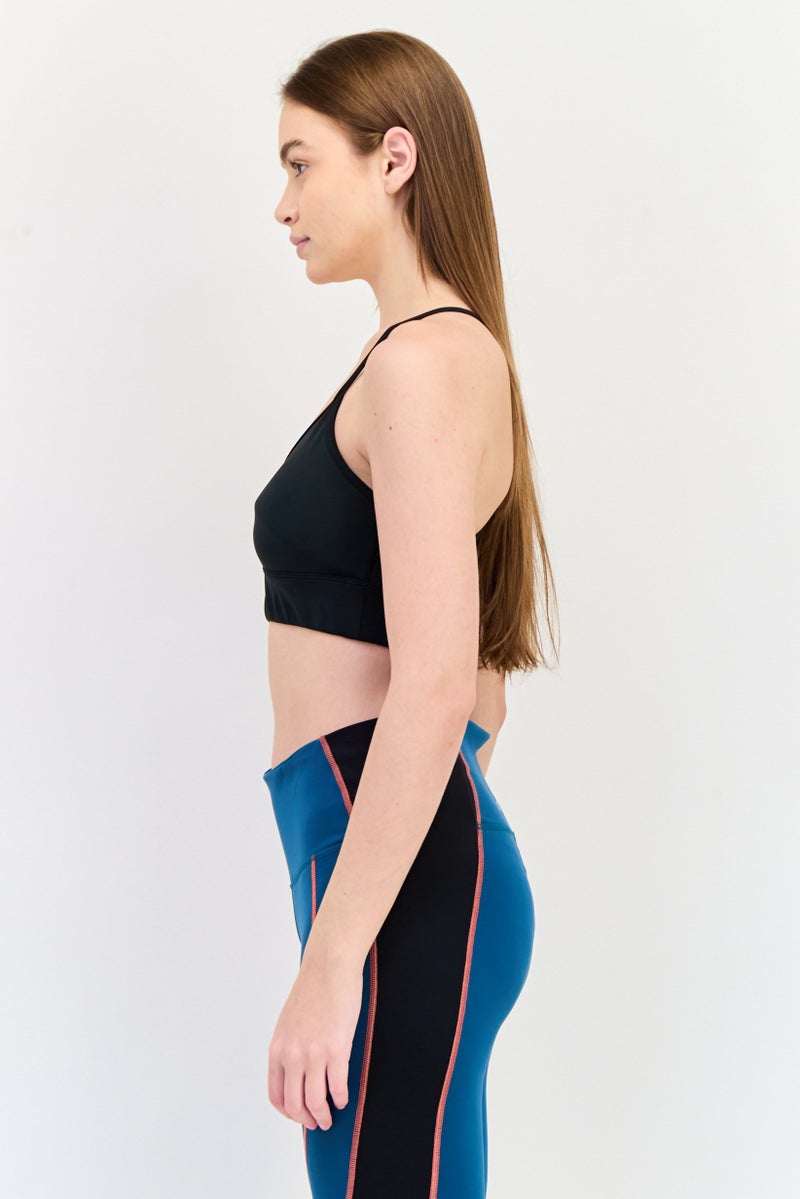 Reebok حمالة صدر رياضية مبطنة بشعار العلامة التجارية للنساء، سوداء - Image 3