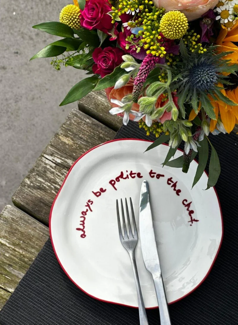 Maegen Plates (Set of 4) - 'Alwayse Be Polite To The Chef'