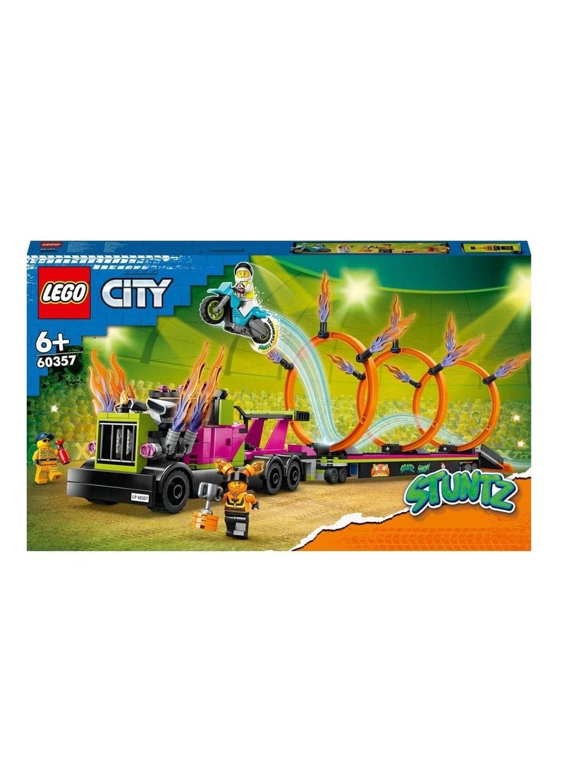 LEGO City Stunt Truck & Ring of Fire Challenge 60357  - Image 2