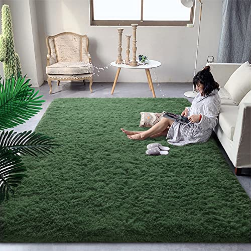 DweIke Fluffy Dark Green Rugs for Bedroom Living Room 4x6 Feet Soft Plush Shaggy Forest Hunter Green Girls Boys Kids Rug NonSlip and Machine Washable Carpet for Dorm Nursery Classroom Decor