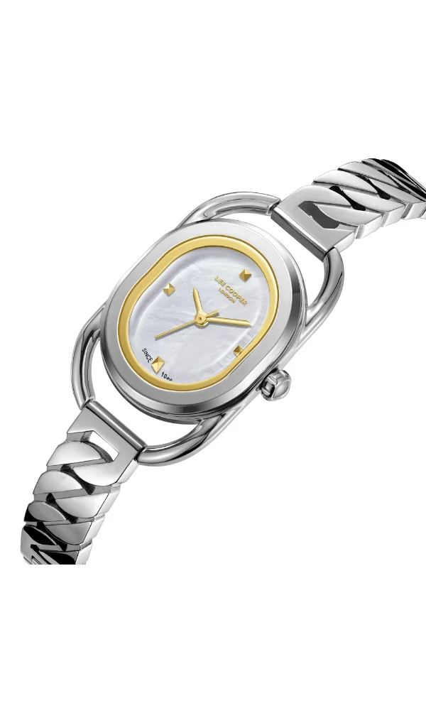 Lee Cooper Lee Cooper LC08056.220 Women's Analog Display Watch & Metal Strap Silver
