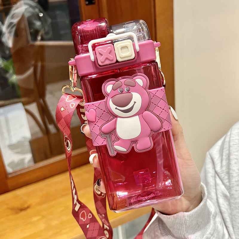 Childrens water cup for school special tritan kettle portable drop-resistant high temperature resistant high-looking plastic strawberry bear Cup Strawberry bear + shoulder strap 