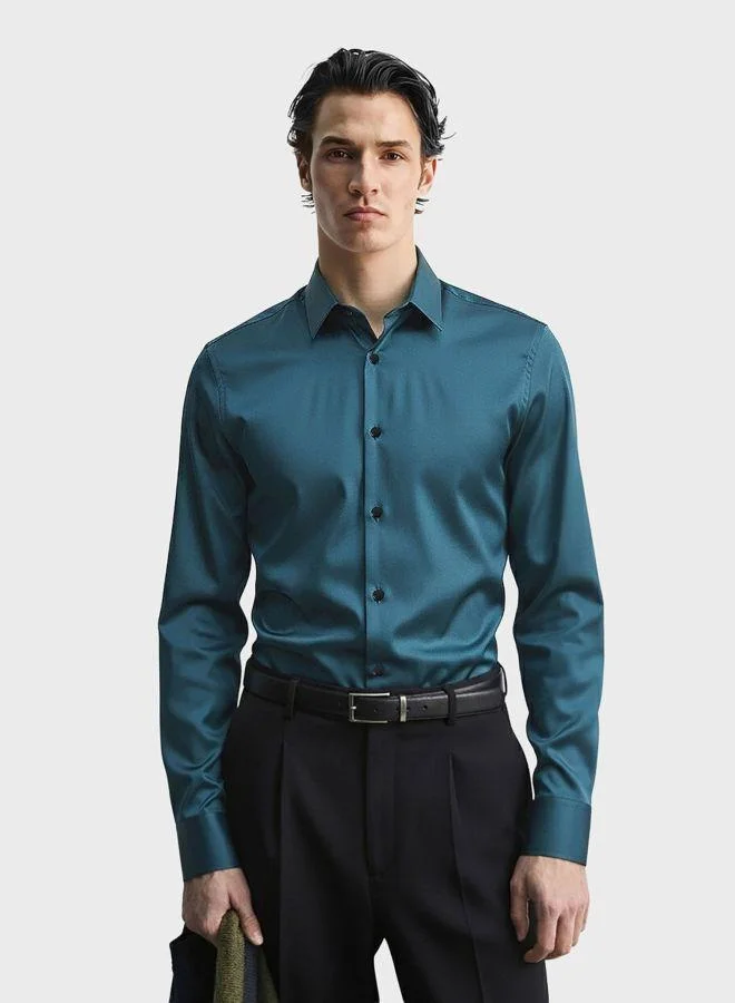 The Indian Garage Co Men Slim Fit Solid Round Neck Full Sleeves Shirt
