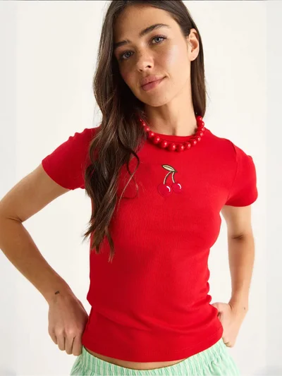 Bianco Lucci LUCCI Embroidered Ribbed Crop Top