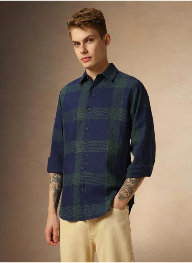 دينيس لينغو Checked Regular Fit Spread Collar Curved Hem Shirt by Styli
