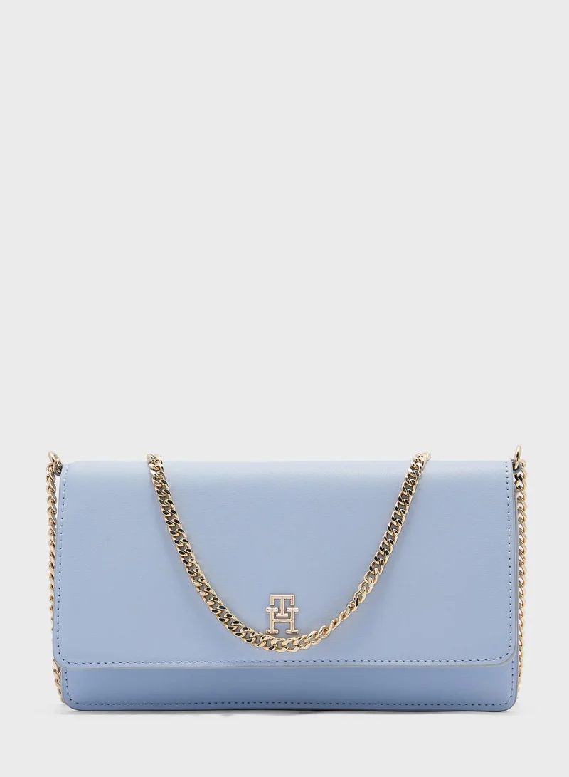 TOMMY HILFIGER Refined Chain Crossbody