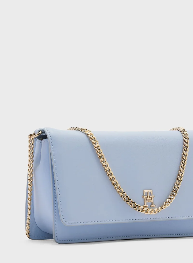 TOMMY HILFIGER Refined Chain Crossbody