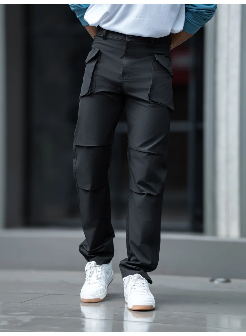 مانياك مانياك سنيكرز رجالي أسود سادة بجيب قلاب بتصميم غواصة