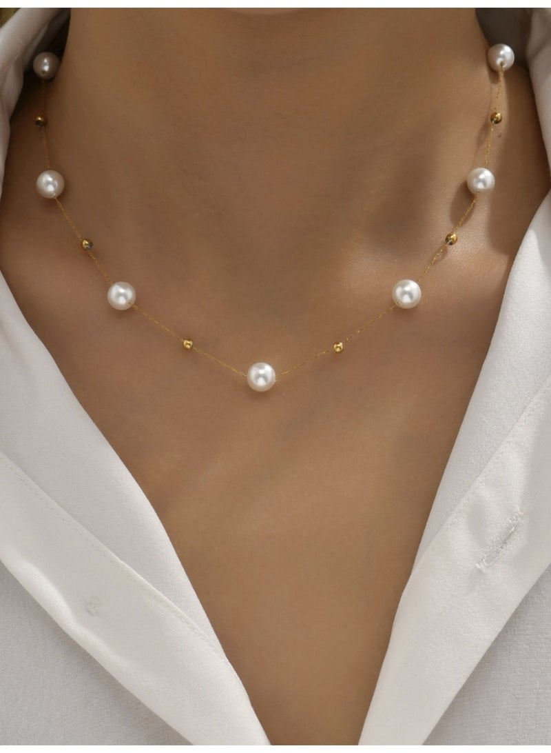 قلادة مطلية من الفولاذ المقاوم للصدأ مع خرزة واحدة من  الؤلؤ الصناعي المميز والفاخر - Image 1