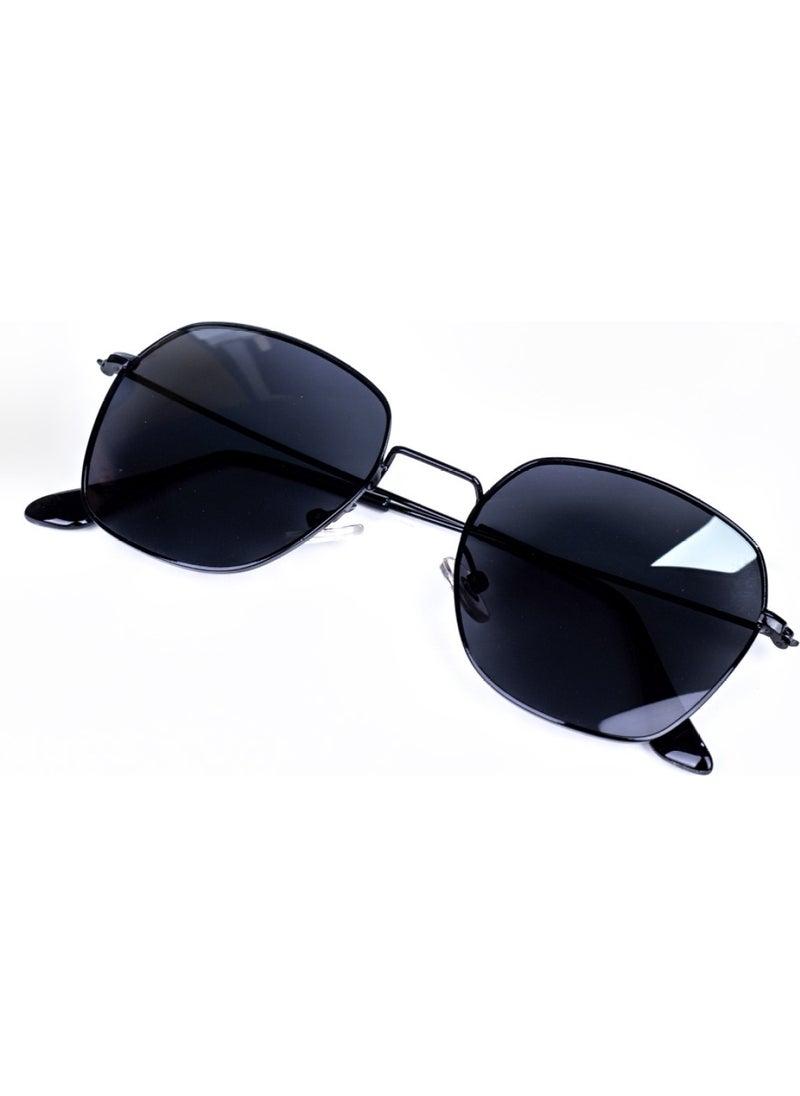 Focus On Gaia Black Sunglasses  - Image 1