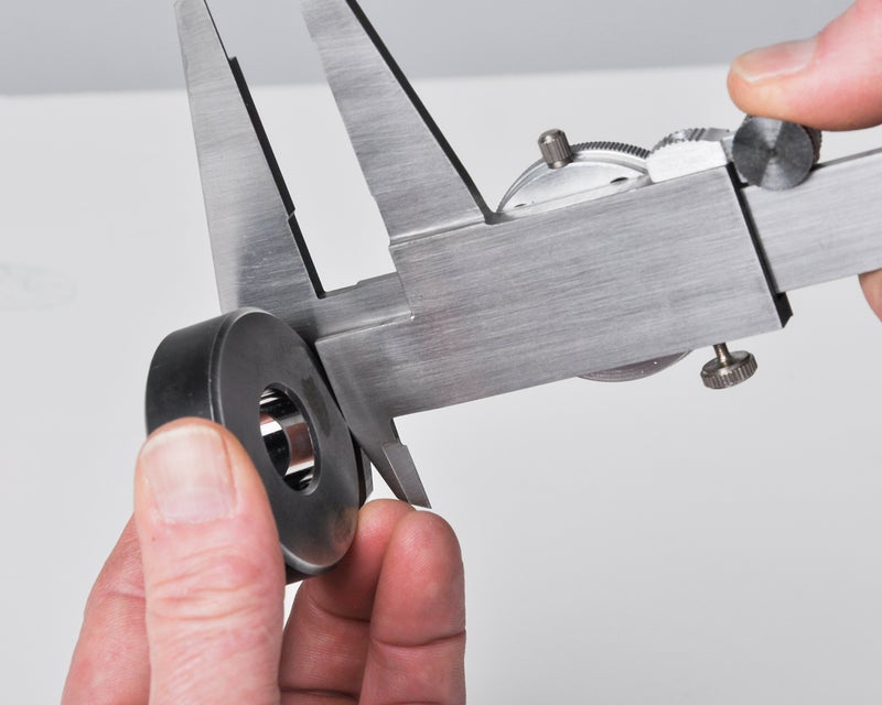 Fowler 52-008-706-0, Premium Dial Caliper With 0-6" Measuring Range (White) - Image 5