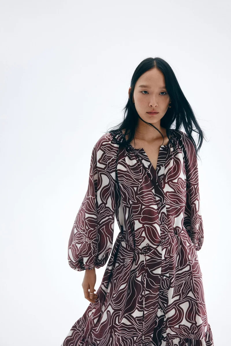 اتش اند ام فستان فضفاض بحزام قابل للربط