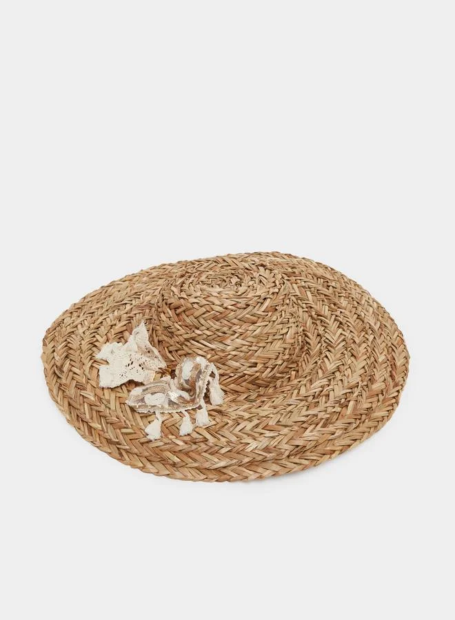 Styli Straw Hat with Tassel Detail