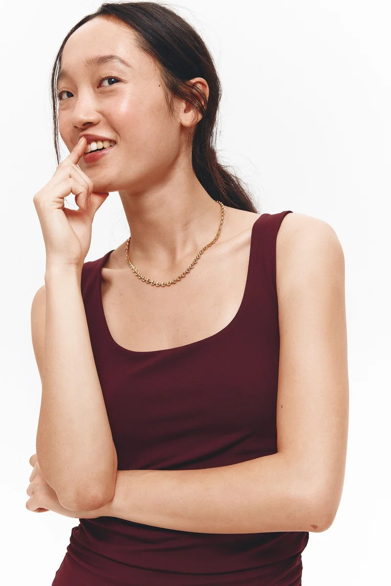 اتش اند ام بلوزة فيست مجعّدة