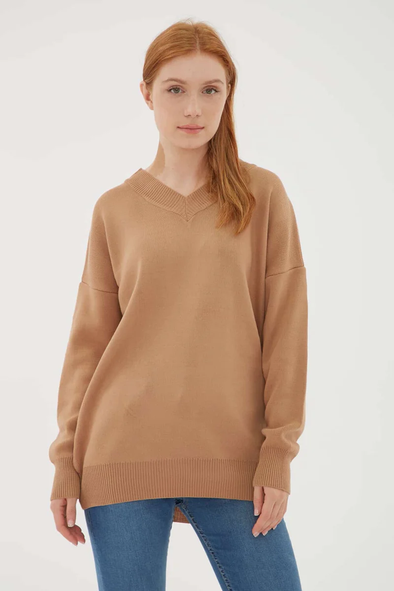 Fashion Friends Low Shoulder V-Neck Relaxed Fit Sweater Women's Sweater 23K0174K1