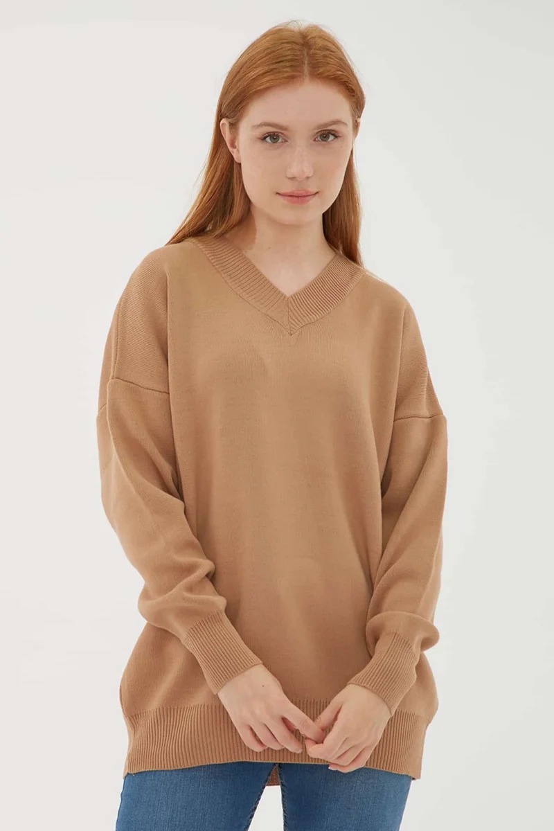 Fashion Friends Low Shoulder V-Neck Relaxed Fit Sweater Women's Sweater 23K0174K1